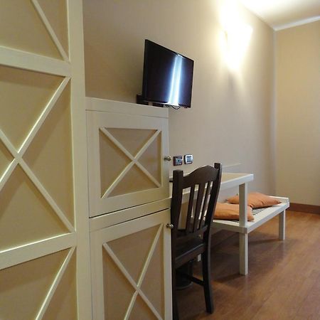 Hotel Vazzana Volpiano Extérieur photo