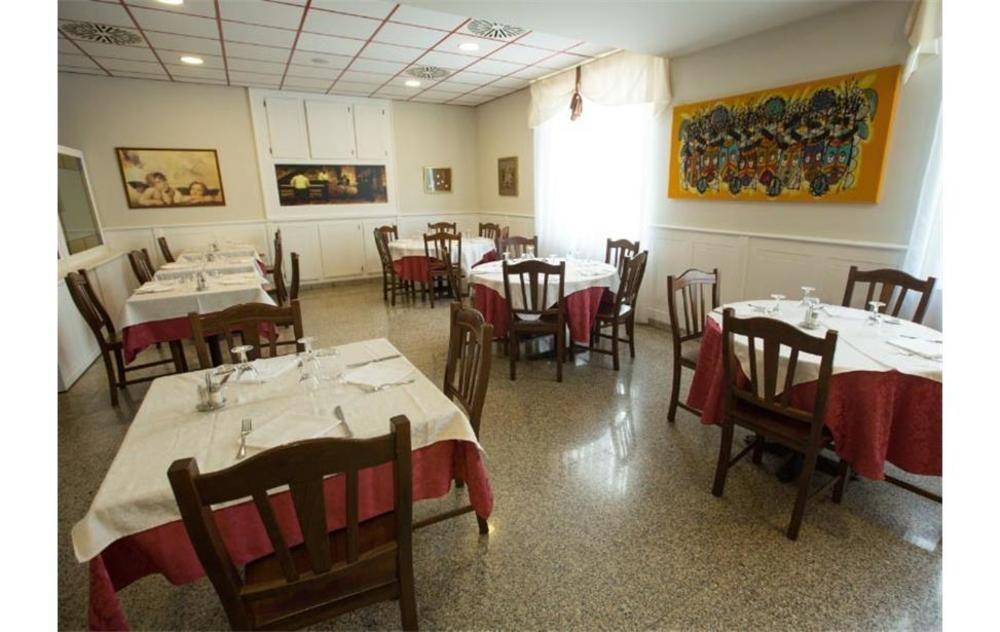 Hotel Vazzana Volpiano Extérieur photo