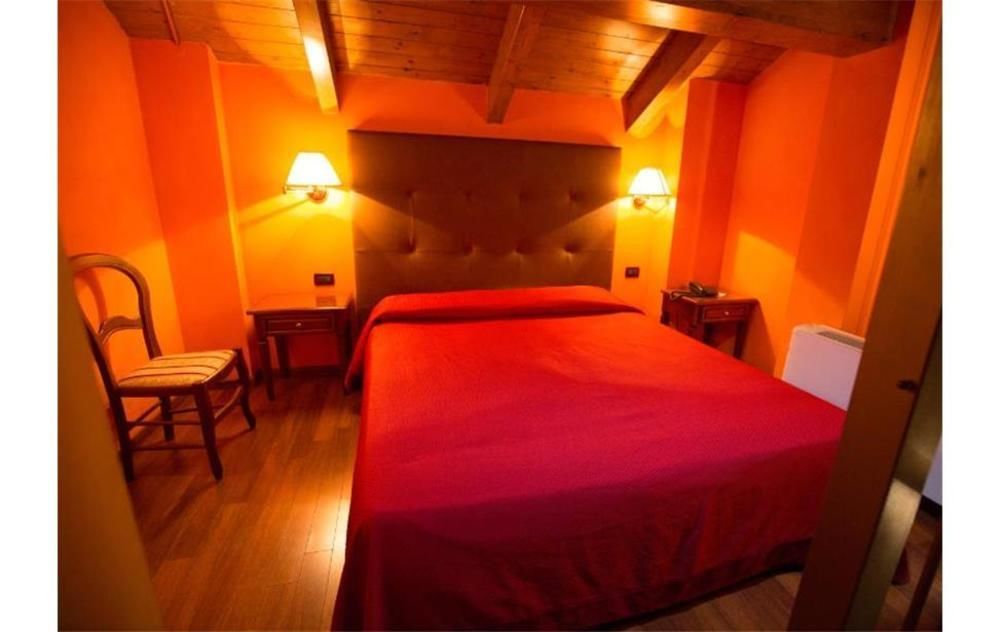 Hotel Vazzana Volpiano Extérieur photo