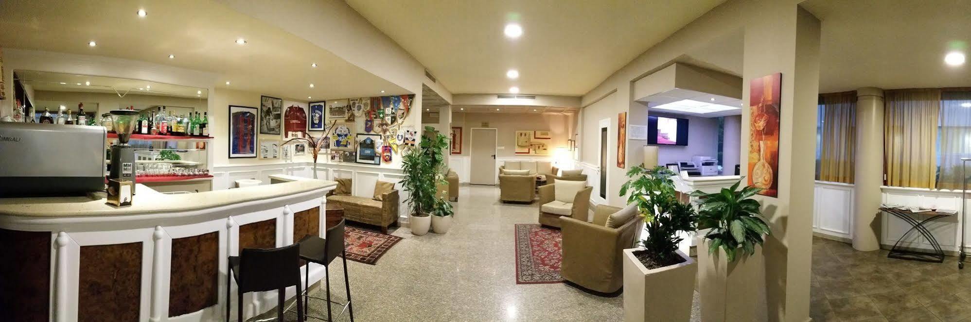 Hotel Vazzana Volpiano Extérieur photo